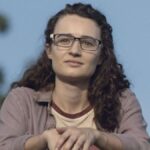 Actress Kelley Mack as Addy in AMC’s The Walking Dead Season 9, wearing Hilltop survivor gear.