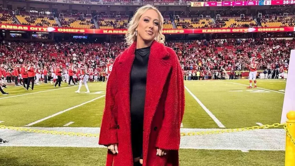 Brittany Mahomes achievements as a soccer player during her college and pro caree
