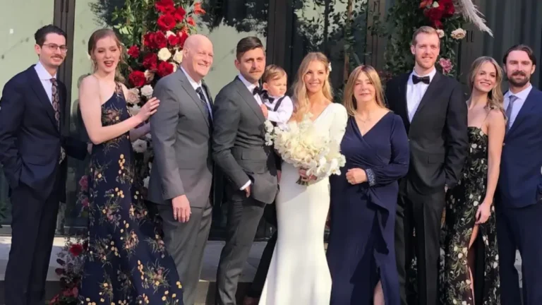 Erin Heatherton Family photo highlighting parents Mark and Laura Bubley
