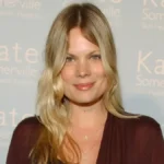 Kristen Zang Biography – 1990s Hollywood model, actress, and entrepreneur known for her relationship with Leonardo DiCaprio and her pet food brand Emma Lou’s in Oregon.