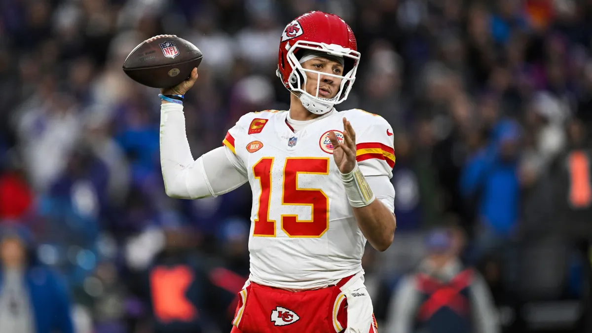 Patrick Mahomes facts overview including height, jersey number, draft pick, records, and family details – Kansas City Chiefs quarterback highlights.