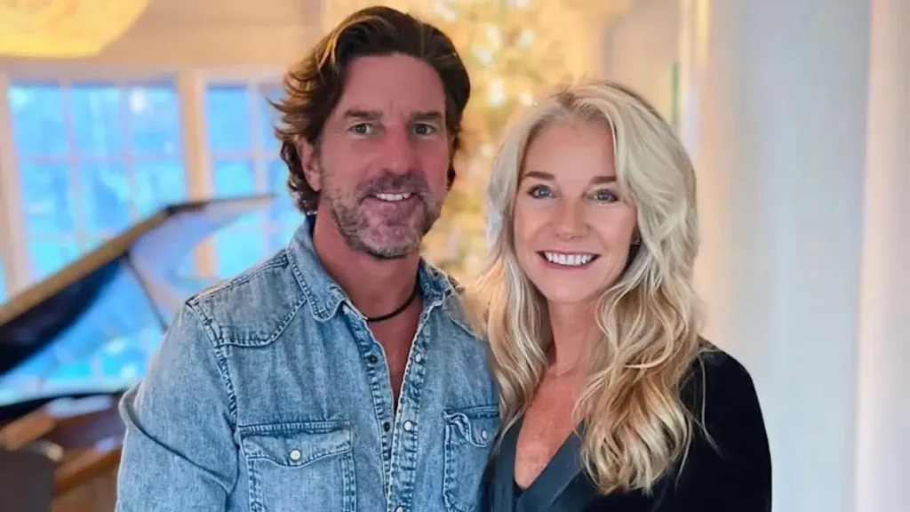 Brett James with wife Melody Carole and stepdaughter Meryl Wilson — family portrait shared after the 2025 plane crash.