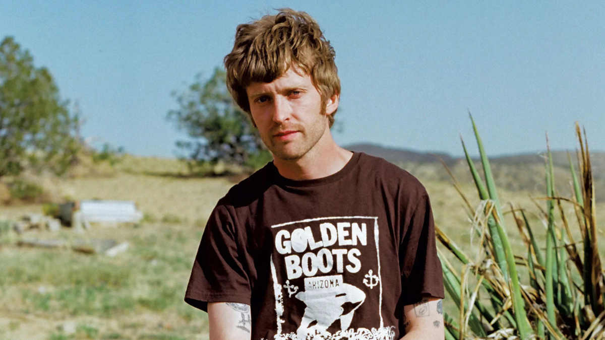 Greg Freeman North American tour press photo, minimalist backdrop