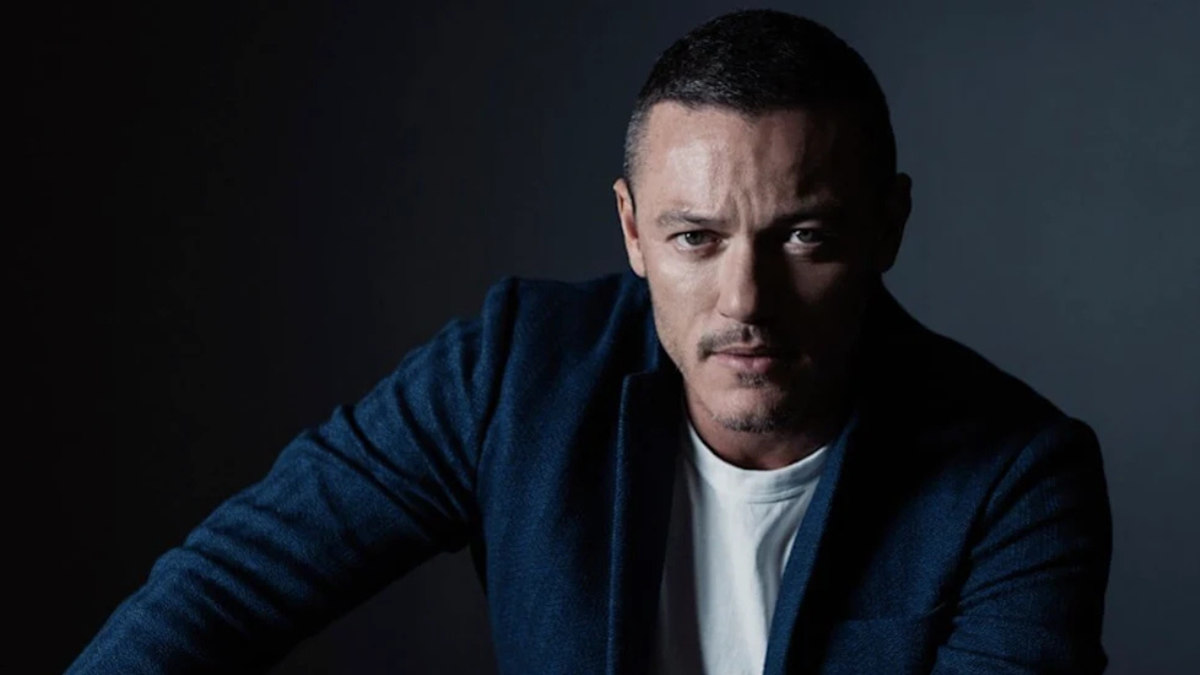 Luke Evans in Rocky Horror Show